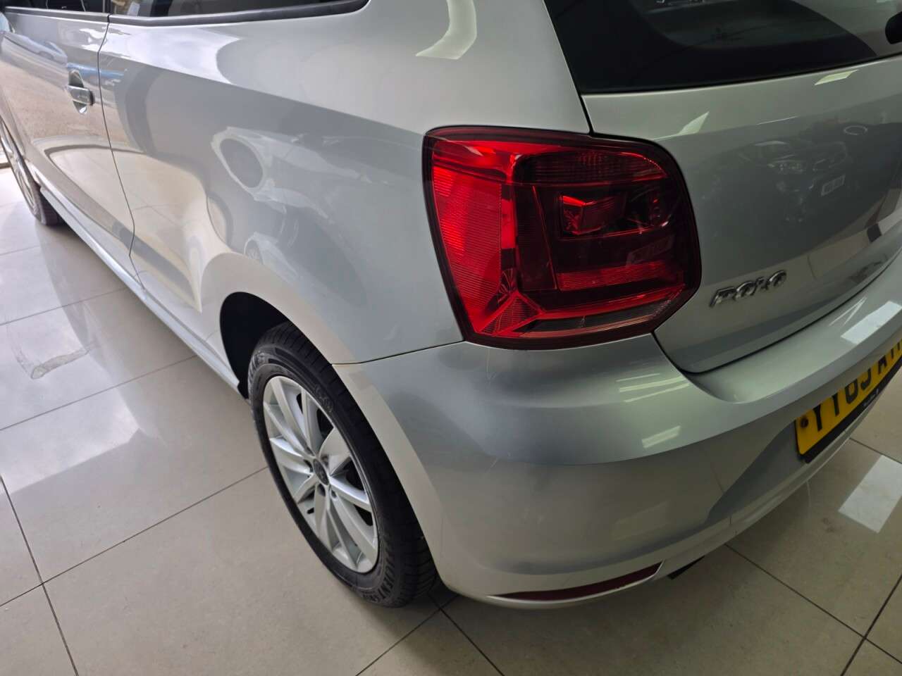 2015 VOLKSWAGEN POLO 2015 VOLKSWAGEN POLO