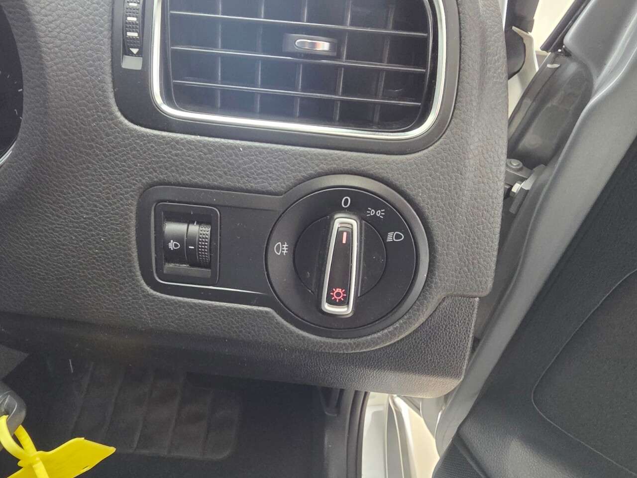 2015 VOLKSWAGEN POLO 2015 VOLKSWAGEN POLO
