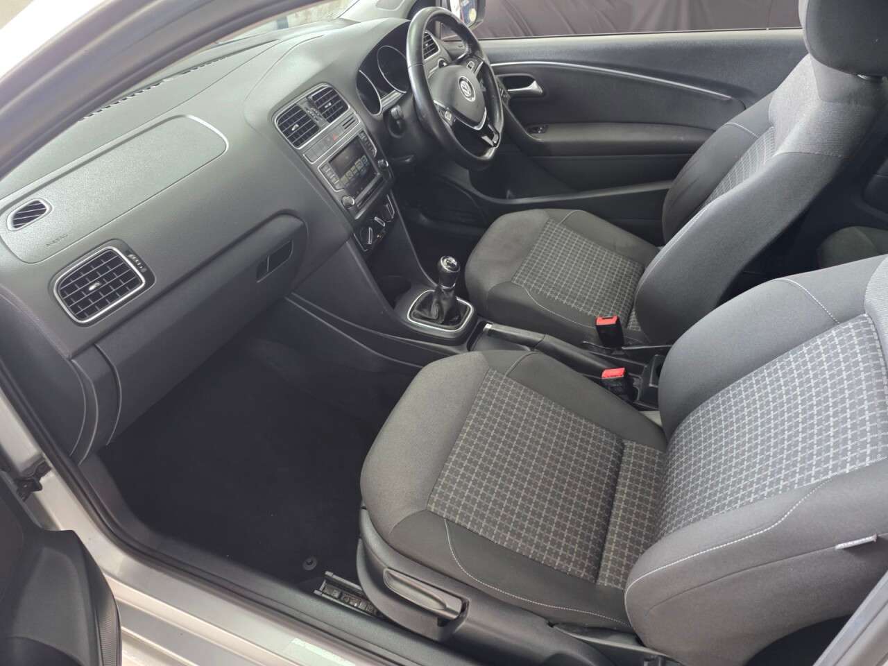 2015 VOLKSWAGEN POLO 2015 VOLKSWAGEN POLO