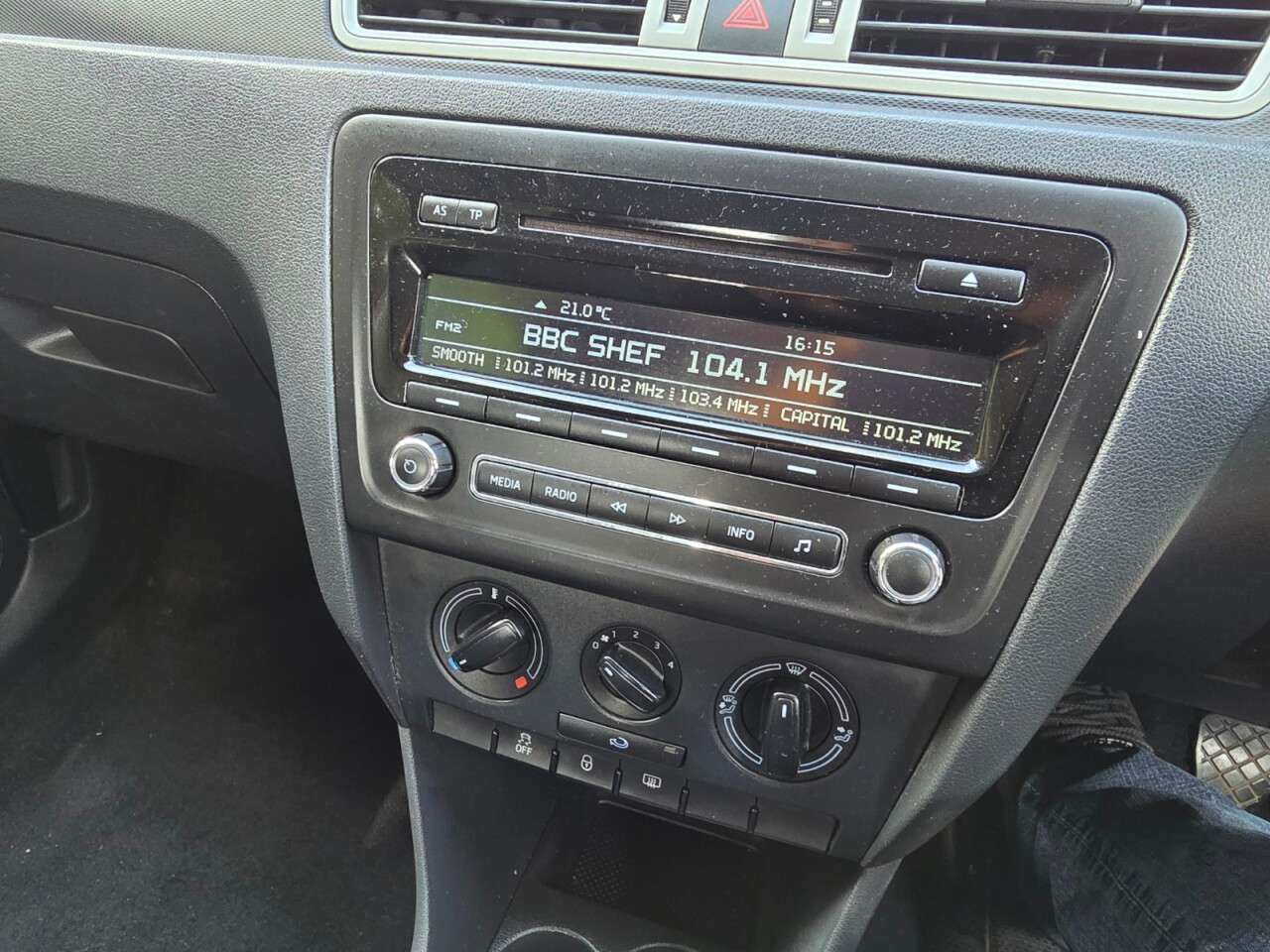 2013 SKODA RAPID 2013 SKODA RAPID