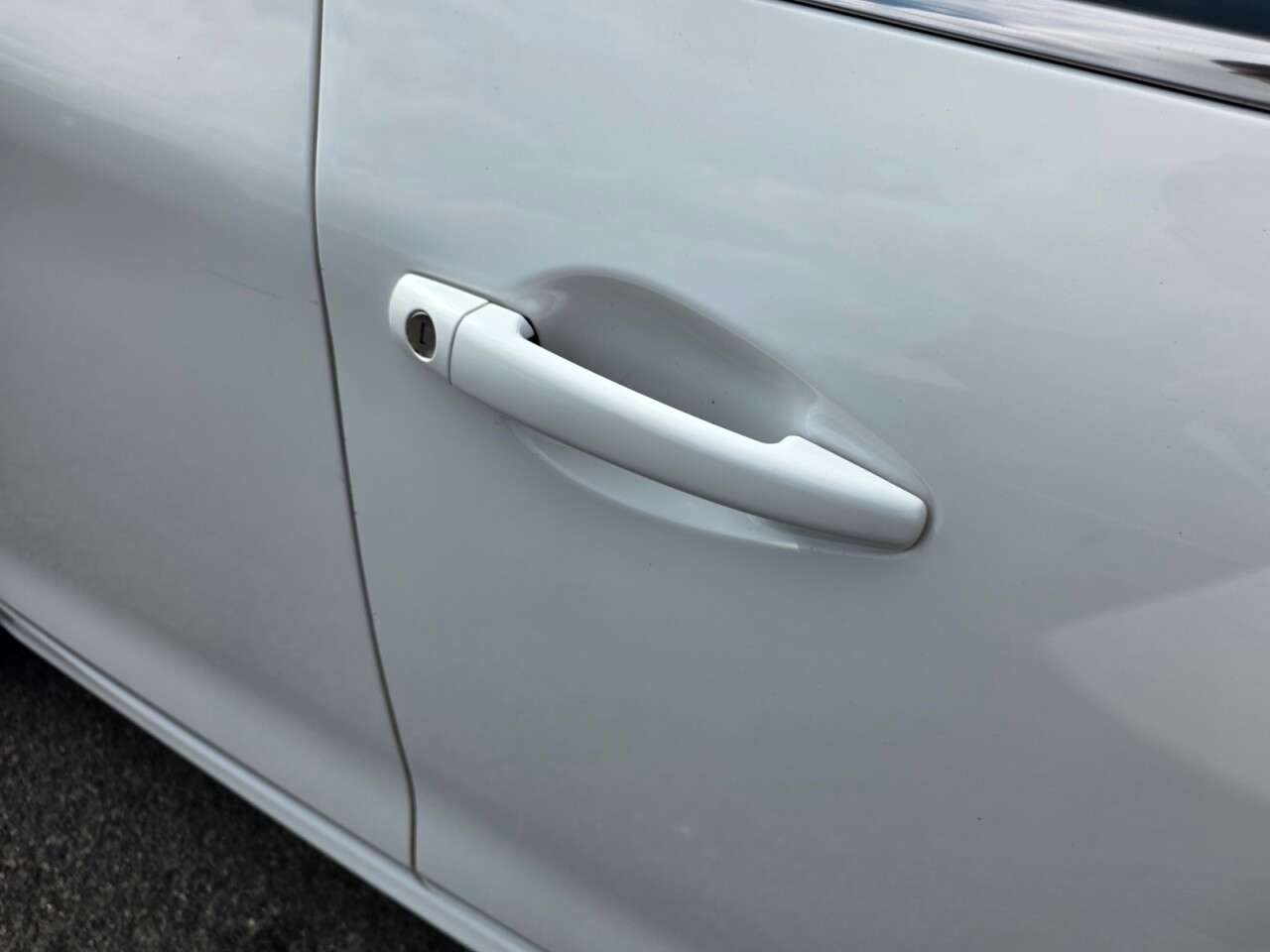 2016 PEUGEOT 208 2016 PEUGEOT 208