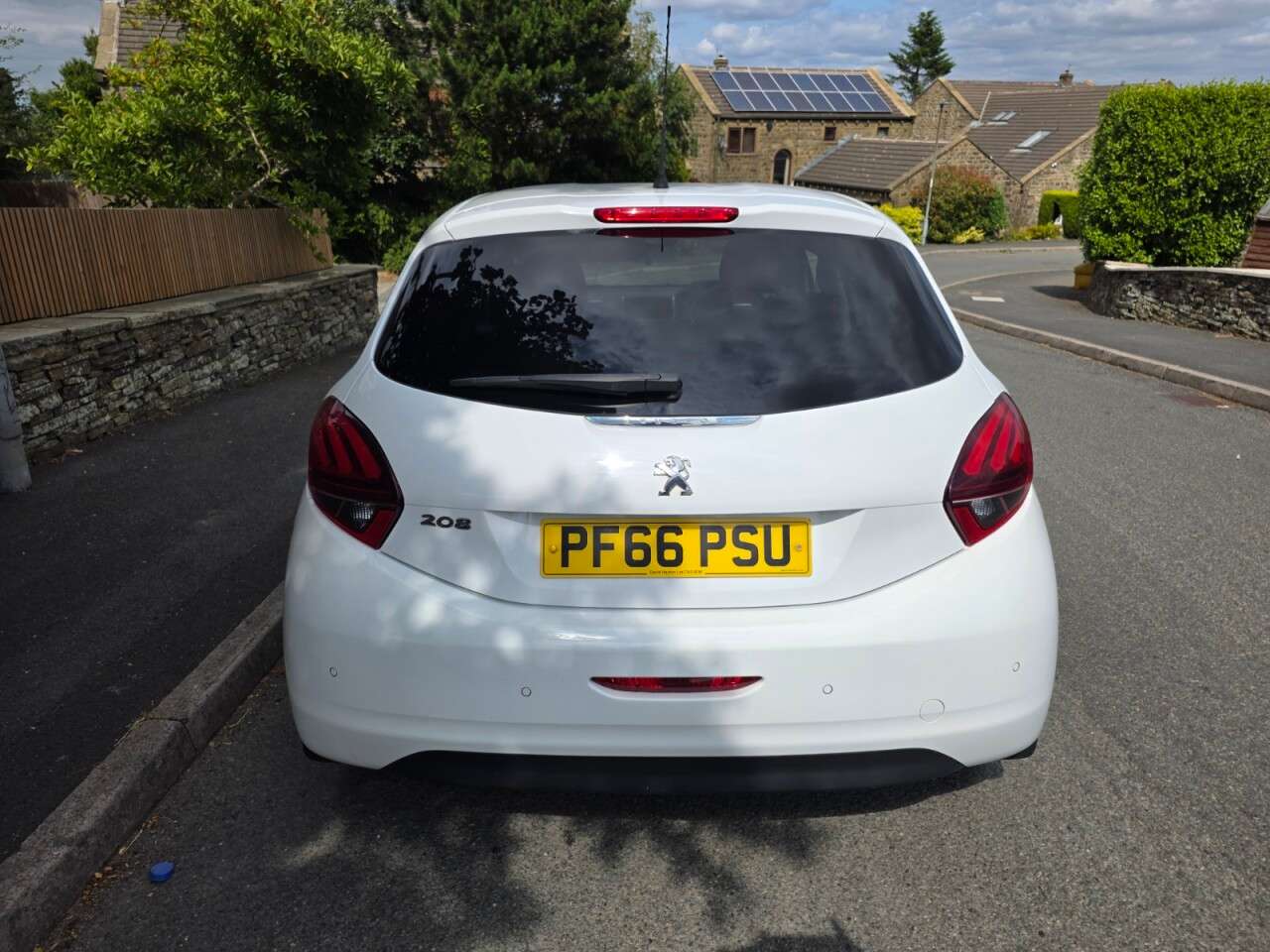 2016 PEUGEOT 208 2016 PEUGEOT 208
