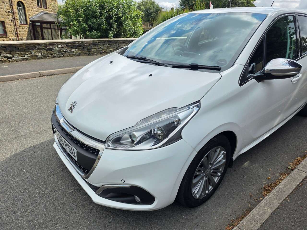 2016 PEUGEOT 208 2016 PEUGEOT 208