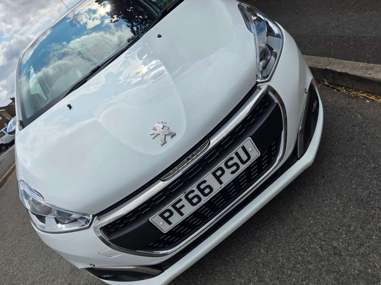 2016 PEUGEOT 208 2016 PEUGEOT 208