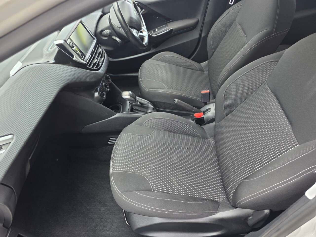 2016 PEUGEOT 208 2016 PEUGEOT 208