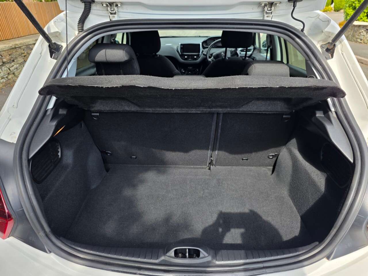 2016 PEUGEOT 208 2016 PEUGEOT 208