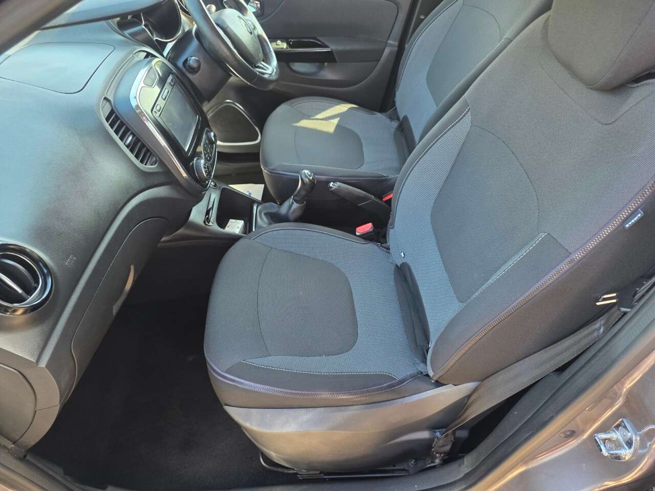 2016 RENAULT CAPTUR 2016 RENAULT CAPTUR