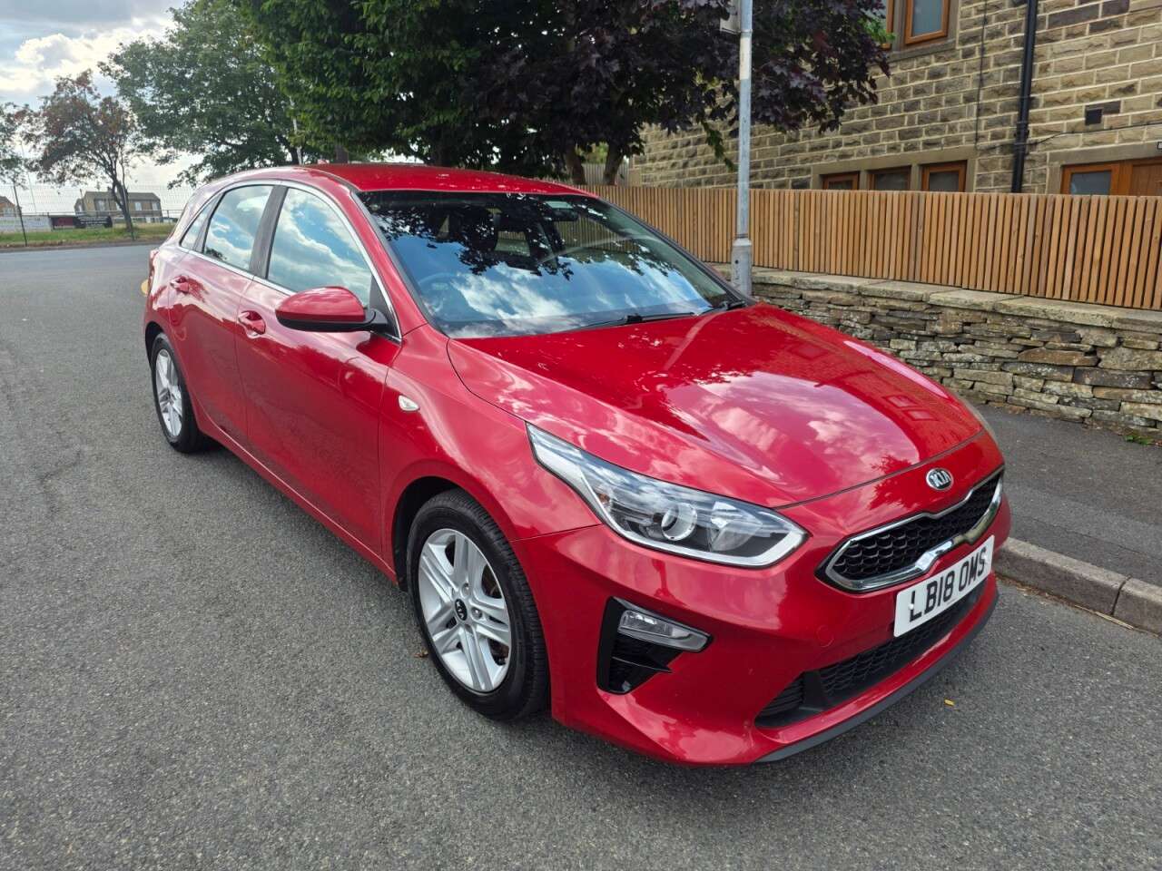 A 2018 KIA CEED 1.6 CRDi ECO 2 Hatchback 5dr Diesel Manual Euro 6 (s/s)SERVICE HISTORY+MOT A 2018 KIA CEED 1.6 CRDi ECO 2 Hatchback 5dr Diesel Manual Euro 6 (s/s)SERVICE HISTORY+MOT
