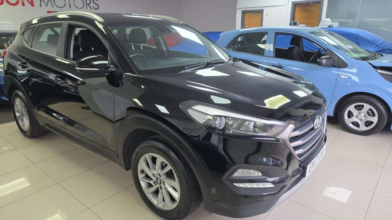 A 2017 HYUNDAI TUCSON 1.7 CRDi Blue Drive SE Nav SUV 5dr Diesel Manual Euro 6+SERVICE HISTORY+SAT A 2017 HYUNDAI TUCSON 1.7 CRDi Blue Drive SE Nav SUV 5dr Diesel Manual Euro 6+SERVICE HISTORY+SAT
