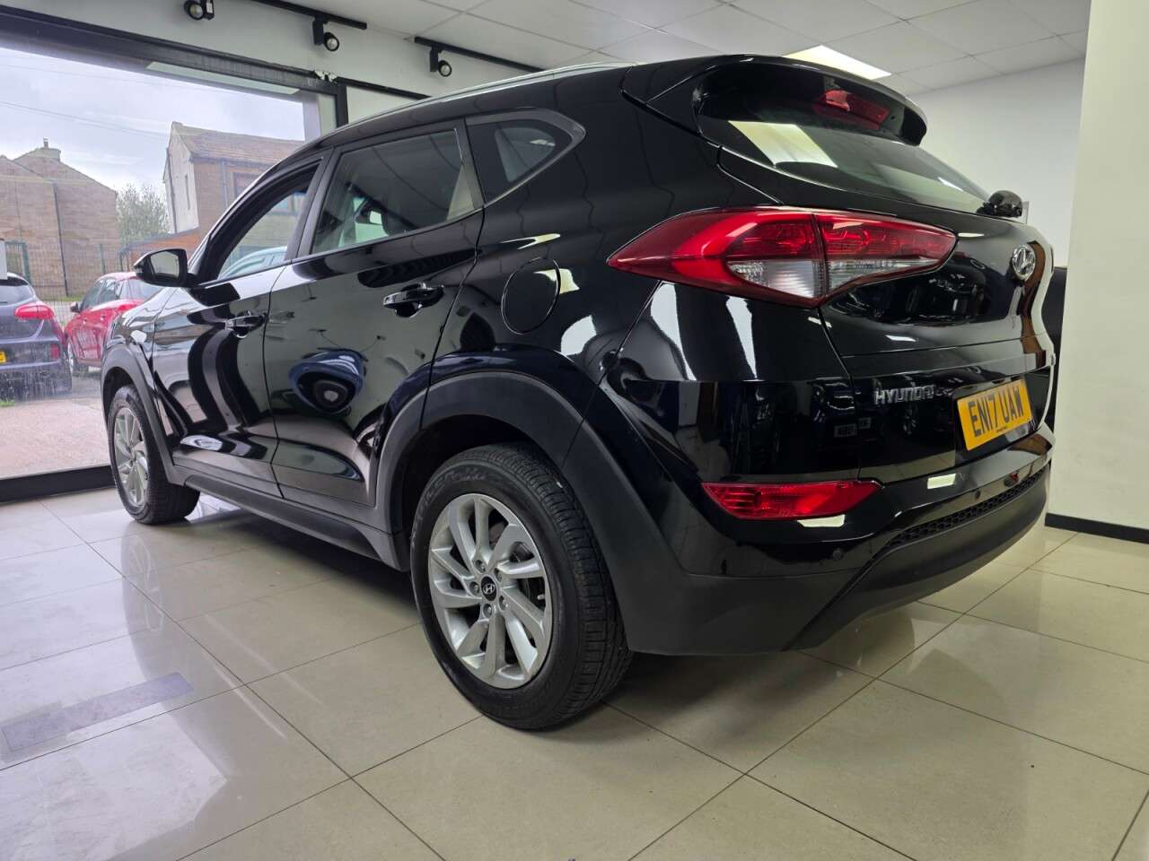 A 2017 HYUNDAI TUCSON 1.7 CRDi Blue Drive SE Nav SUV 5dr Diesel Manual Euro 6+SERVICE HISTORY+SAT A 2017 HYUNDAI TUCSON 1.7 CRDi Blue Drive SE Nav SUV 5dr Diesel Manual Euro 6+SERVICE HISTORY+SAT
