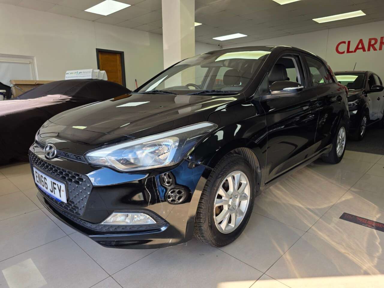 A 2017 HYUNDAI I20 1.2 SE Hatchback 5dr Petrol Manual Euro 6+SERVICE HISTORY+LOW INSURANCE+LOW A 2017 HYUNDAI I20 1.2 SE Hatchback 5dr Petrol Manual Euro 6+SERVICE HISTORY+LOW INSURANCE+LOW