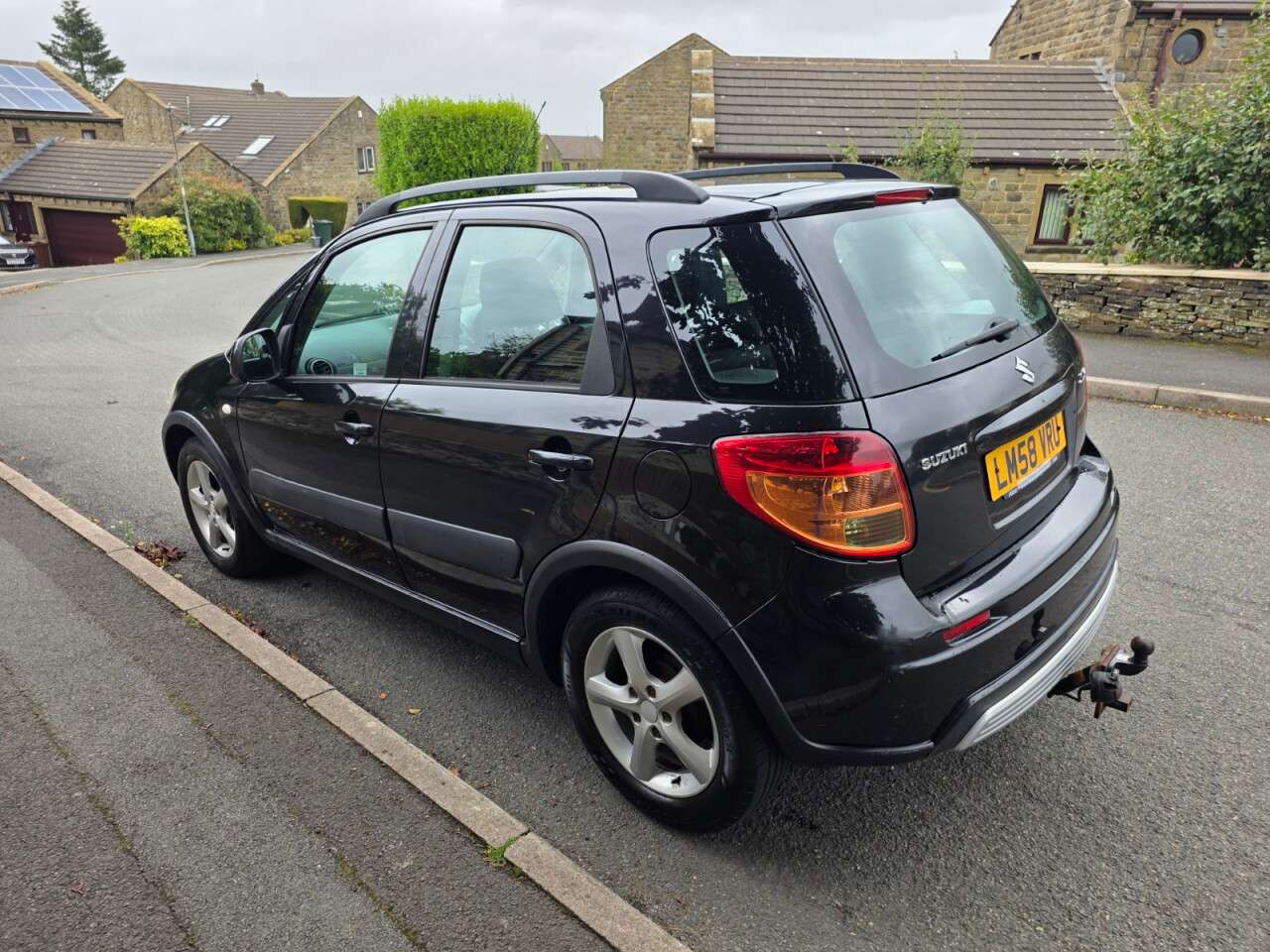 A 2008 SUZUKI SX4 1.6 16V GLX SUV 5dr Petrol Manual+SERVICE HISTORY+MOT OCTOBER 2027+PART EXC A 2008 SUZUKI SX4 1.6 16V GLX SUV 5dr Petrol Manual+SERVICE HISTORY+MOT OCTOBER 2027+PART EXC