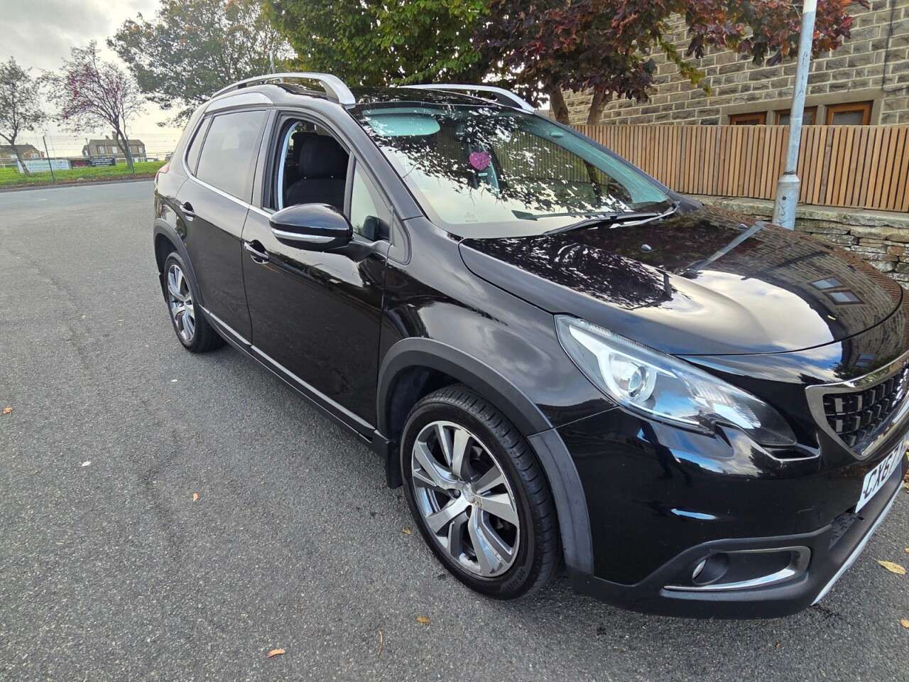 2017 PEUGEOT 2008 2017 PEUGEOT 2008