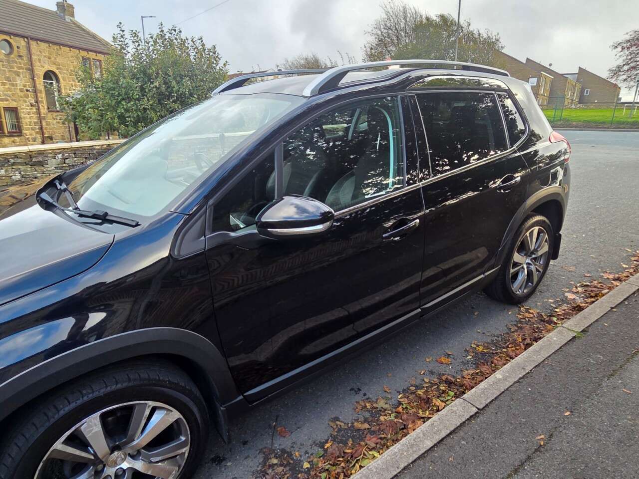 2017 PEUGEOT 2008 2017 PEUGEOT 2008