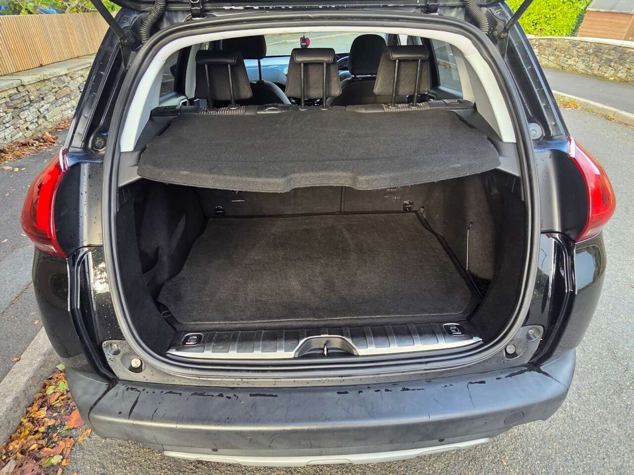 2017 PEUGEOT 2008 2017 PEUGEOT 2008