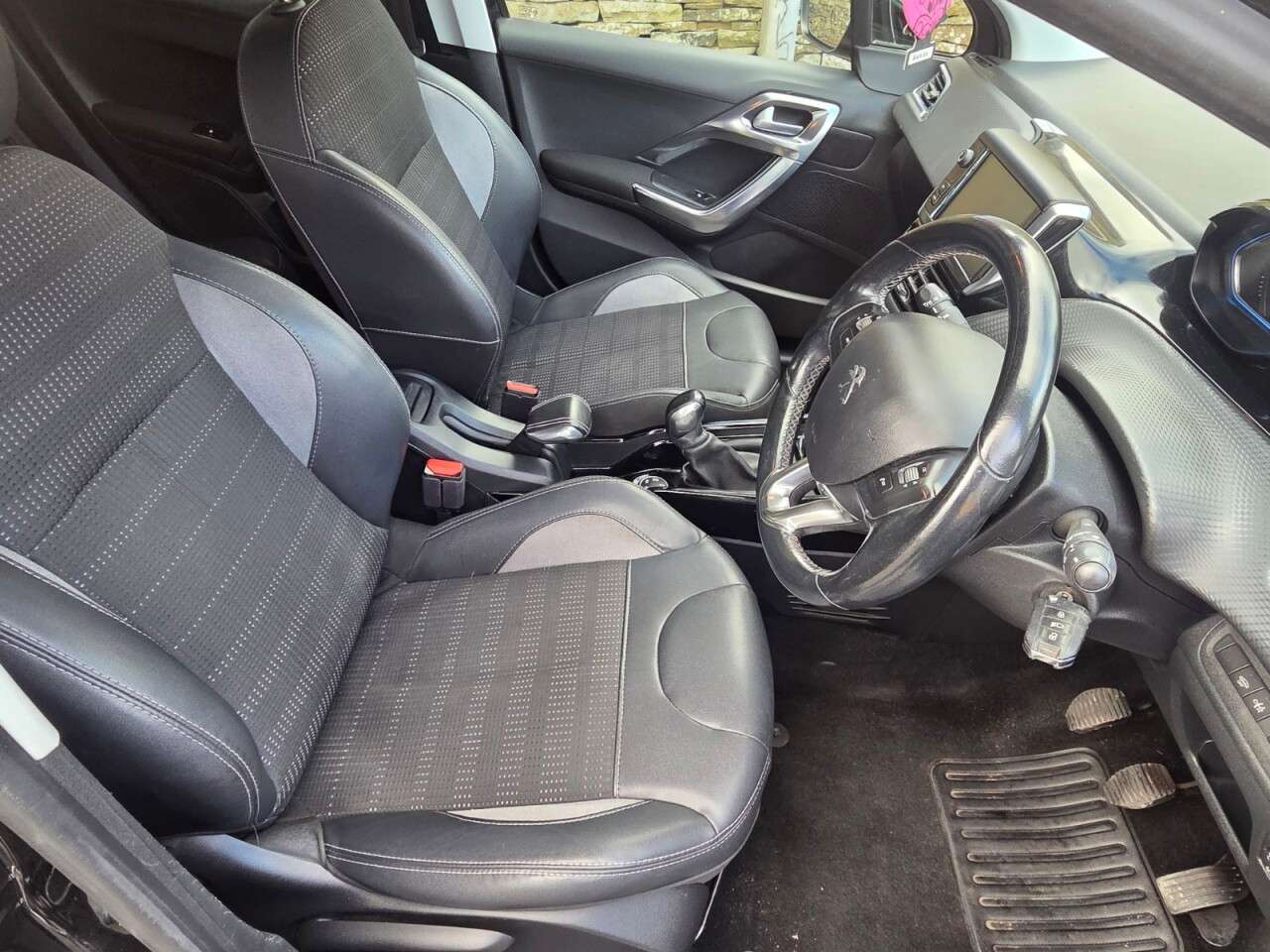 2017 PEUGEOT 2008 2017 PEUGEOT 2008
