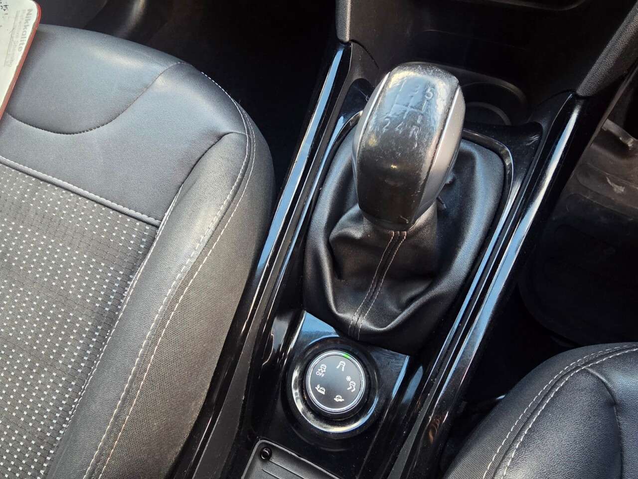 2017 PEUGEOT 2008 2017 PEUGEOT 2008