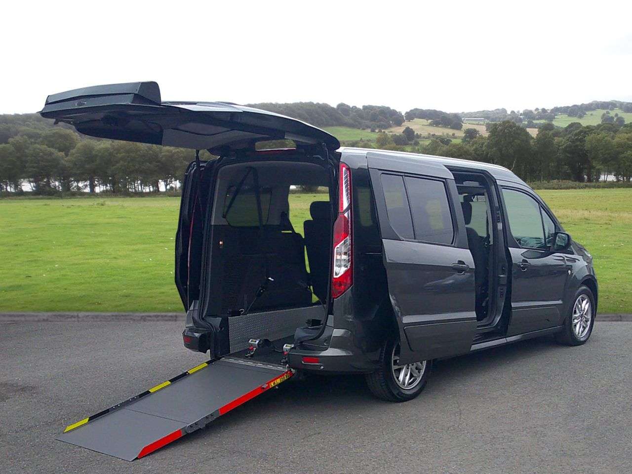 2019 FORD GRAND TOURNEO CONNECT 2019 FORD GRAND TOURNEO CONNECT