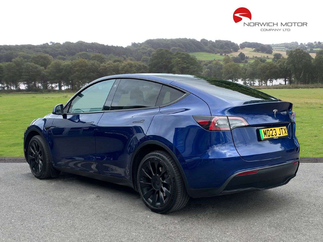 2023 TESLA MODEL Y 2023 TESLA MODEL Y