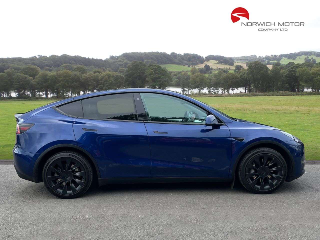 2023 TESLA MODEL Y 2023 TESLA MODEL Y
