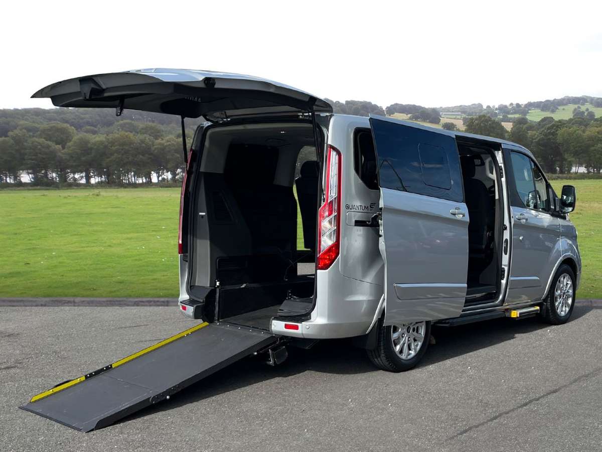 Check out this Ford Tourneo Custom 2020 Diesel Automatic