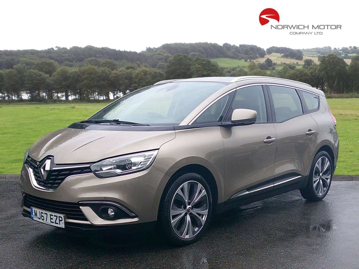 Check out this Renault Grand Scenic 2017 Diesel Manual