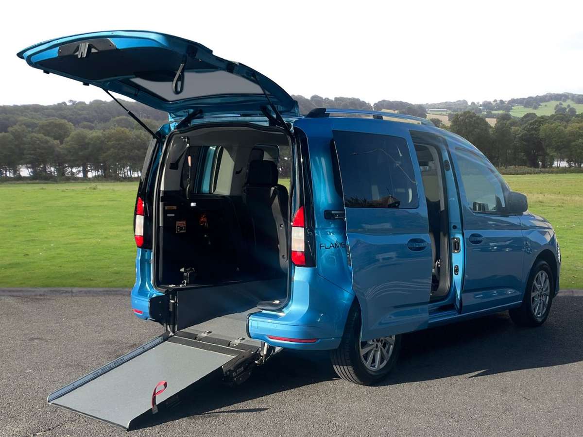 Check out this Ford Tourneo Connect 2023 Diesel Manual