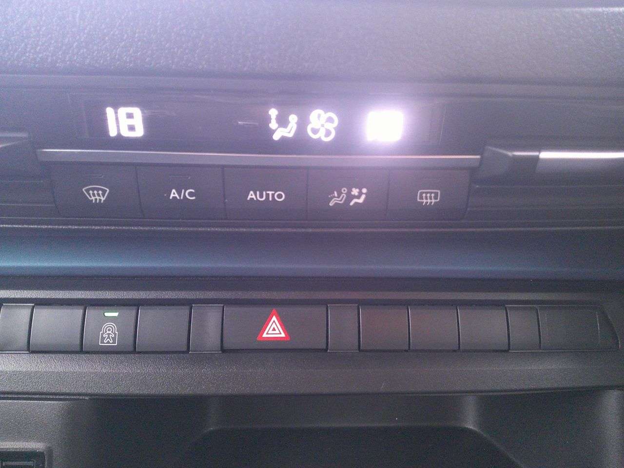 2021 PEUGEOT TRAVELLER 2021 PEUGEOT TRAVELLER