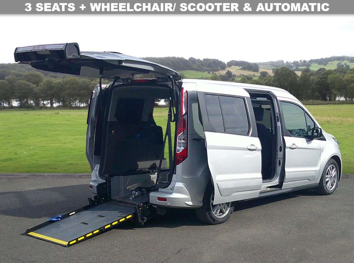 Check out this Ford Grand Tourneo Connect 2021 Diesel Automatic