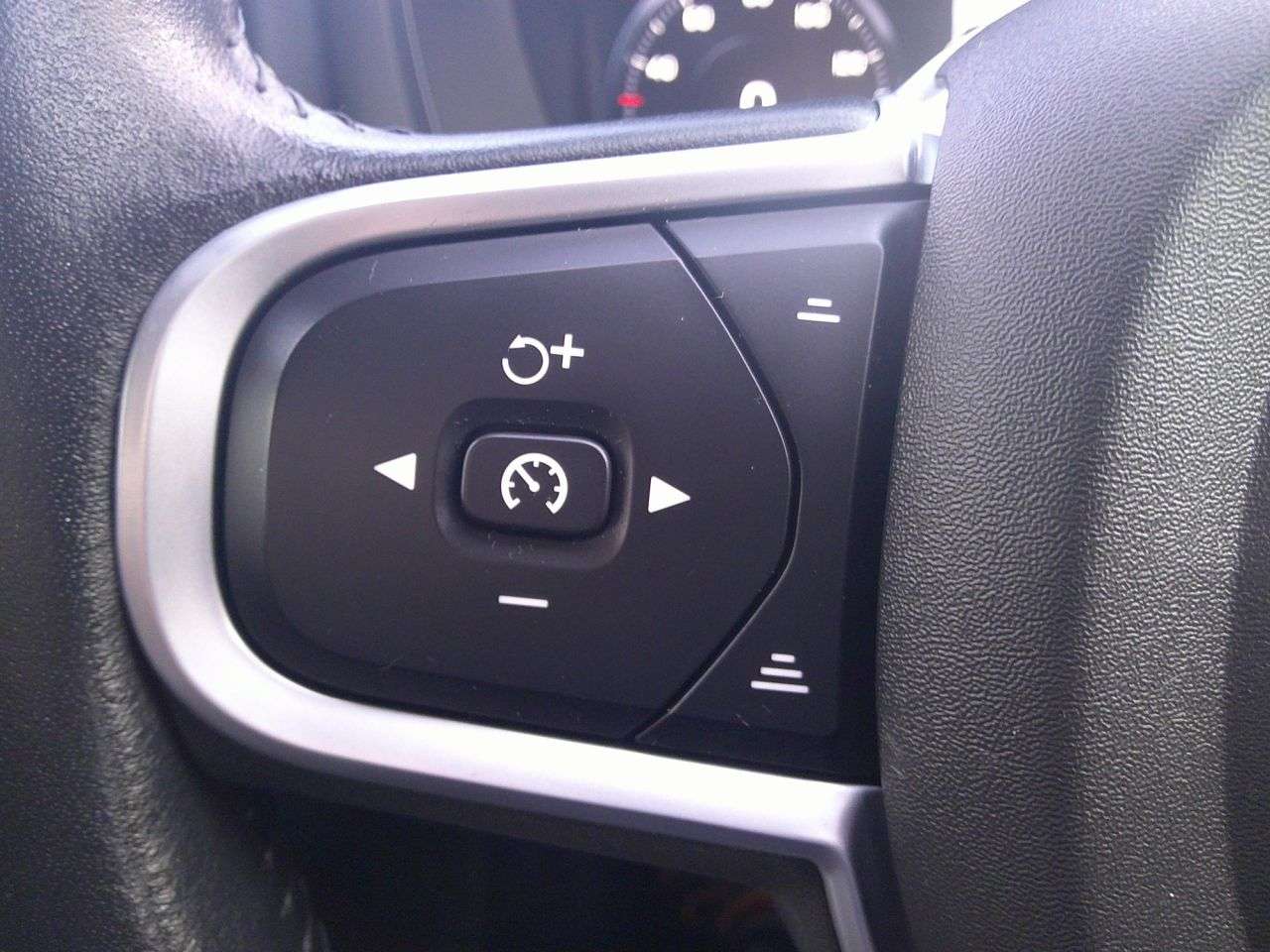 2019 VOLVO XC60 2019 VOLVO XC60