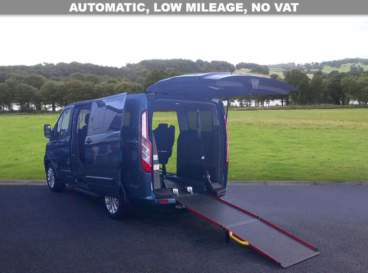 A 2019 FORD TOURNEO CUSTOM 2.0 320 EcoBlue Titanium Minibus Double Cab 5dr Diesel Auto L1 Euro 6 (s/s) A 2019 FORD TOURNEO CUSTOM 2.0 320 EcoBlue Titanium Minibus Double Cab 5dr Diesel Auto L1 Euro 6 (s/s)