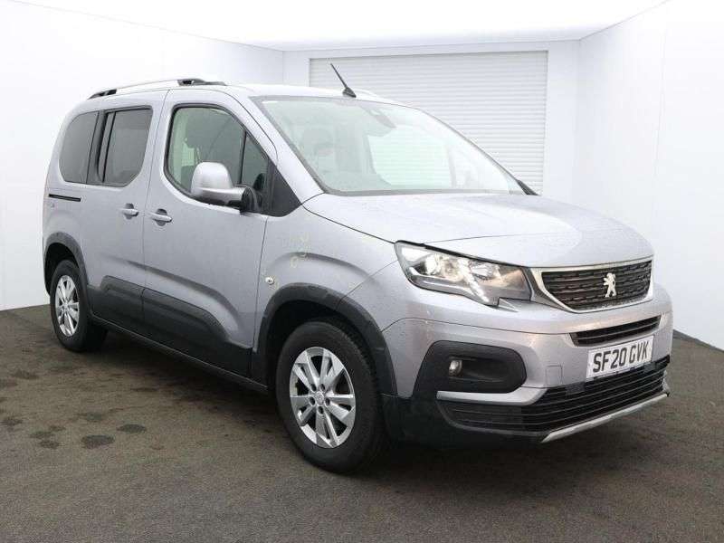 Check out this Peugeot Rifter 2020 Diesel Automatic