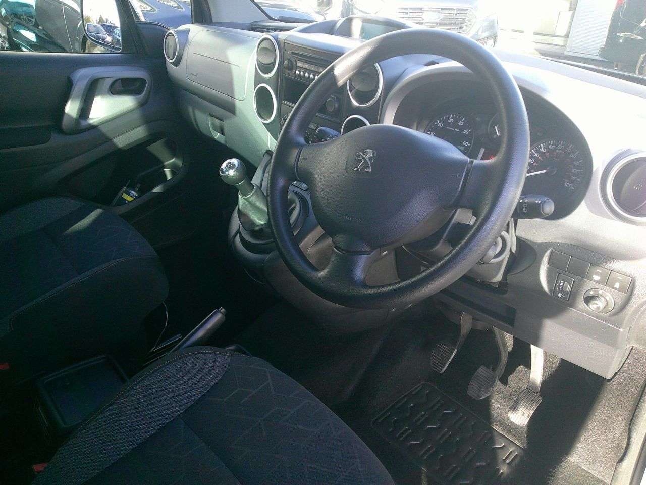 2018 PEUGEOT PARTNER TEPEE 2018 PEUGEOT PARTNER TEPEE