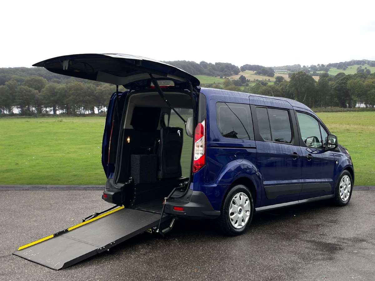 Check out this Ford Grand Tourneo Connect 2019 Diesel Automatic