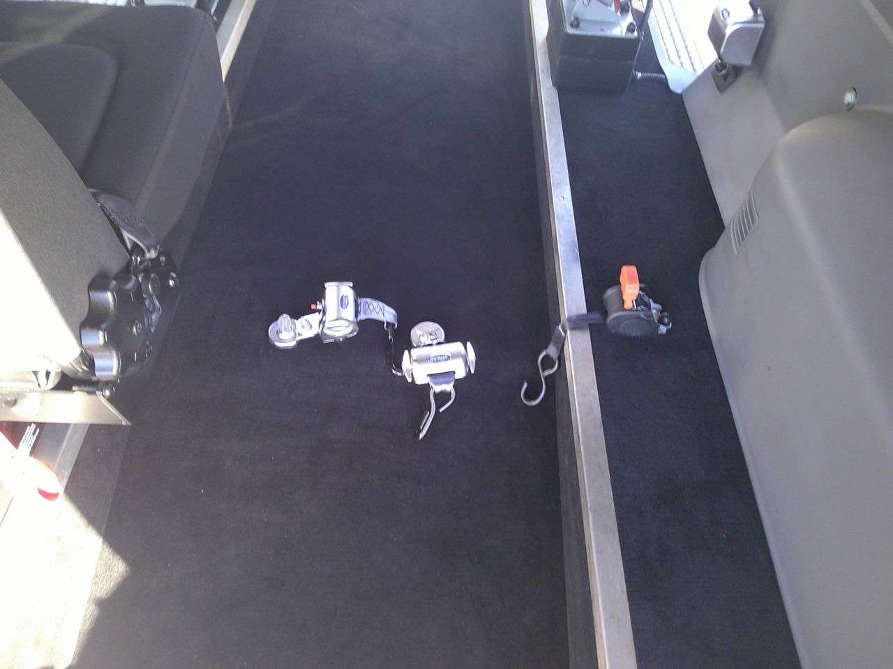 2020 VOLKSWAGEN TRANSPORTER SHUTTLE 2020 VOLKSWAGEN TRANSPORTER SHUTTLE