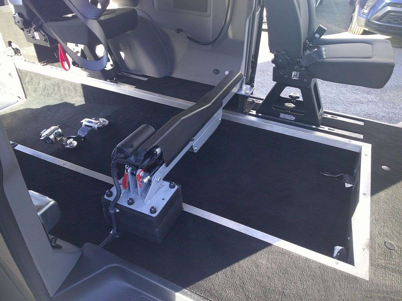 2020 VOLKSWAGEN TRANSPORTER SHUTTLE 2020 VOLKSWAGEN TRANSPORTER SHUTTLE