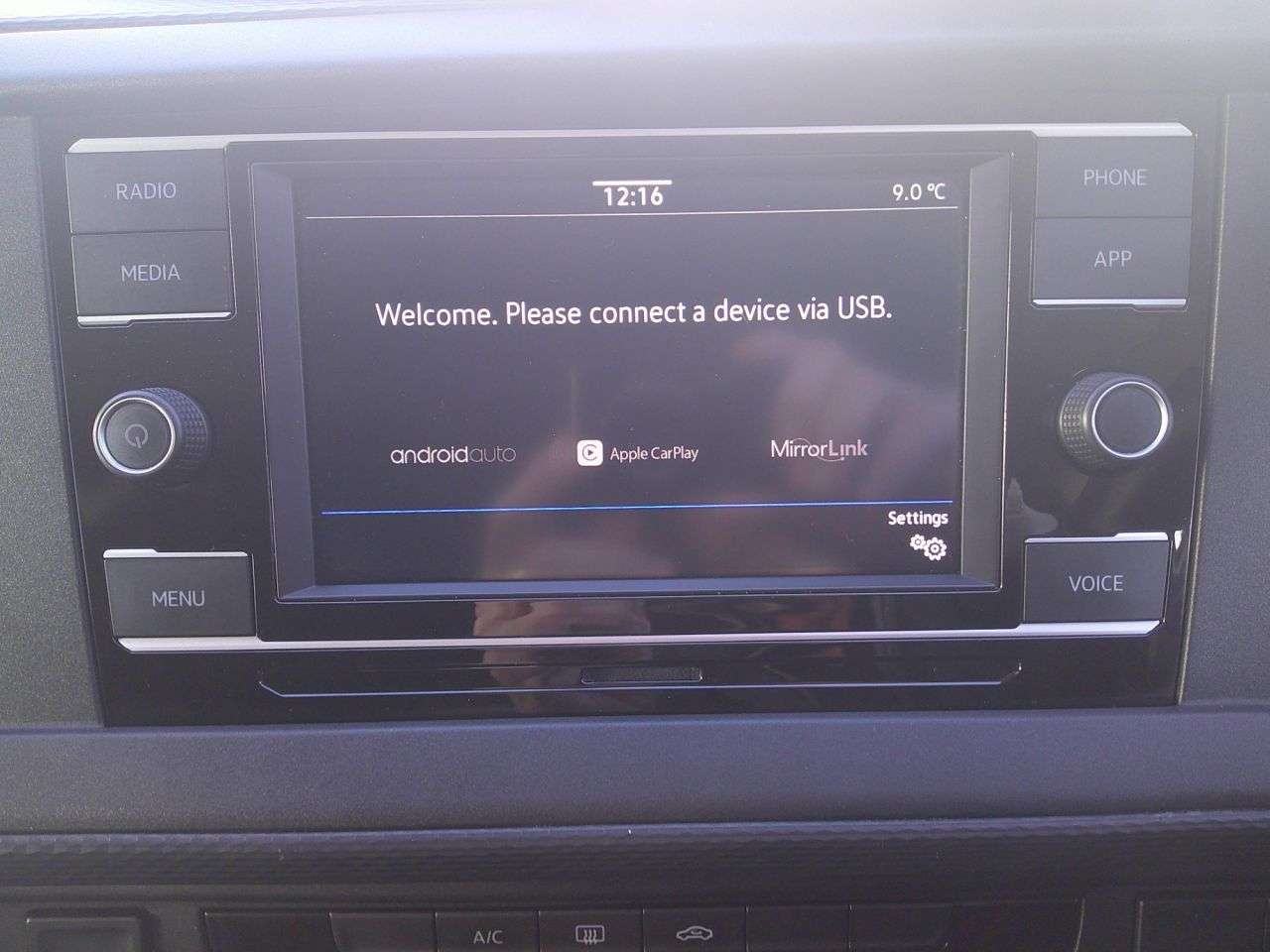 2020 VOLKSWAGEN TRANSPORTER SHUTTLE 2020 VOLKSWAGEN TRANSPORTER SHUTTLE