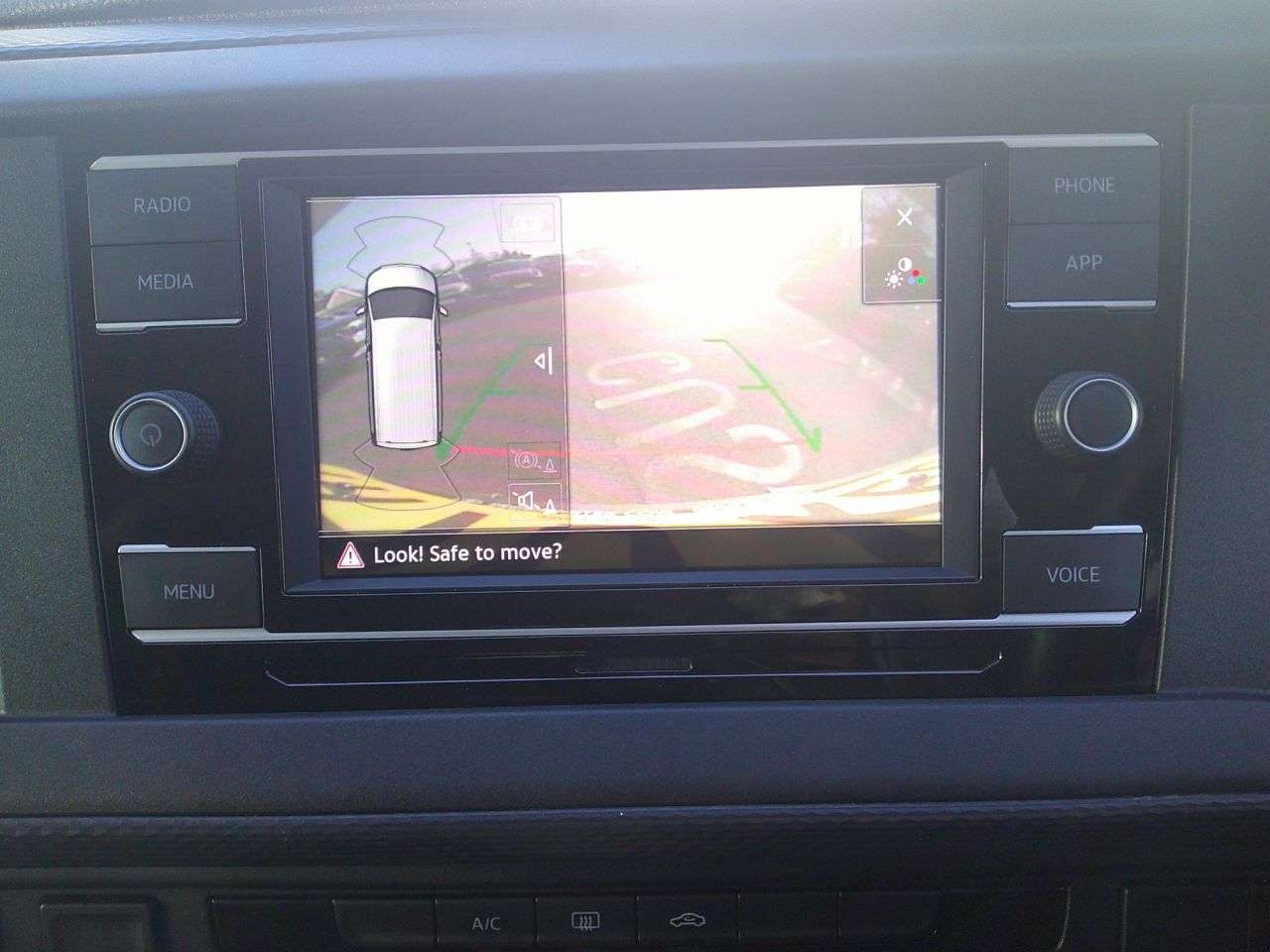 2020 VOLKSWAGEN TRANSPORTER SHUTTLE 2020 VOLKSWAGEN TRANSPORTER SHUTTLE