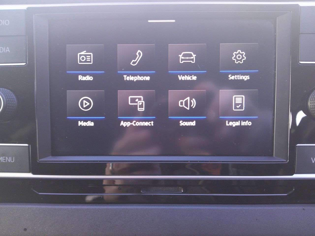 2020 VOLKSWAGEN TRANSPORTER SHUTTLE 2020 VOLKSWAGEN TRANSPORTER SHUTTLE