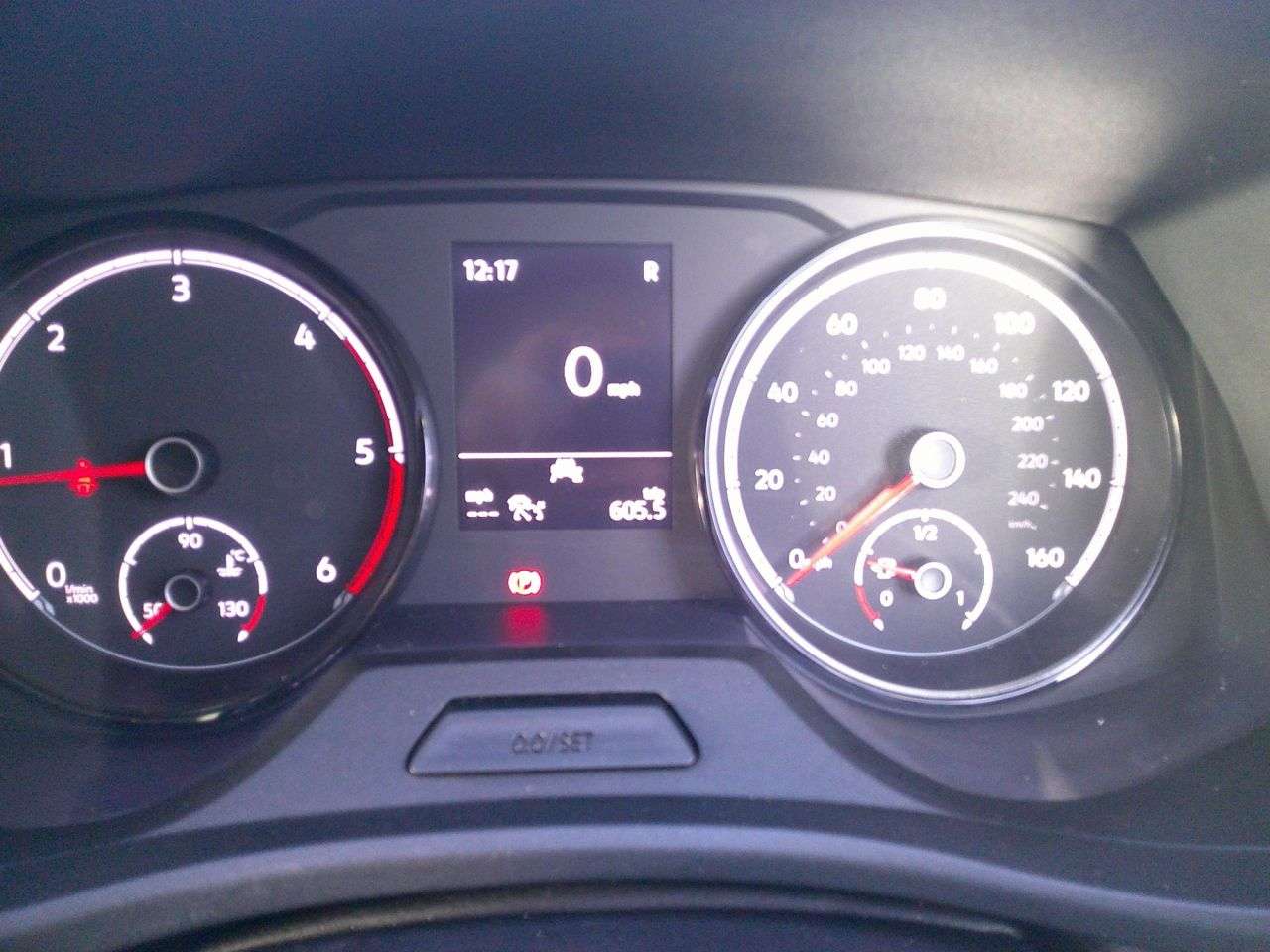 2020 VOLKSWAGEN TRANSPORTER SHUTTLE 2020 VOLKSWAGEN TRANSPORTER SHUTTLE