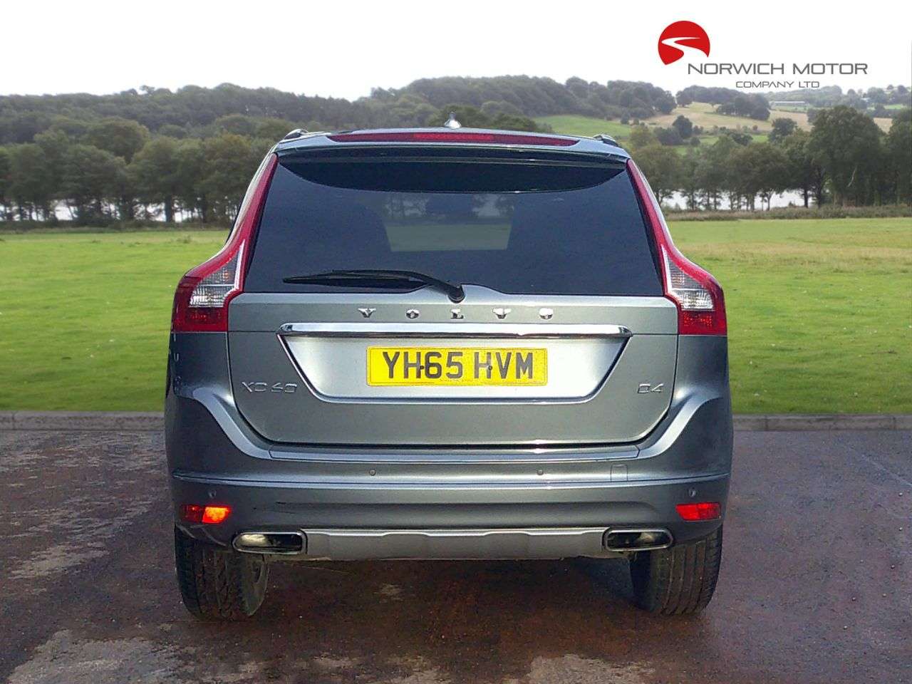 A 2015 VOLVO XC60 2.0 D4 SE Lux Nav SUV 5dr Diesel Auto Euro 6 (s/s) (190 ps) A 2015 VOLVO XC60 2.0 D4 SE Lux Nav SUV 5dr Diesel Auto Euro 6 (s/s) (190 ps)