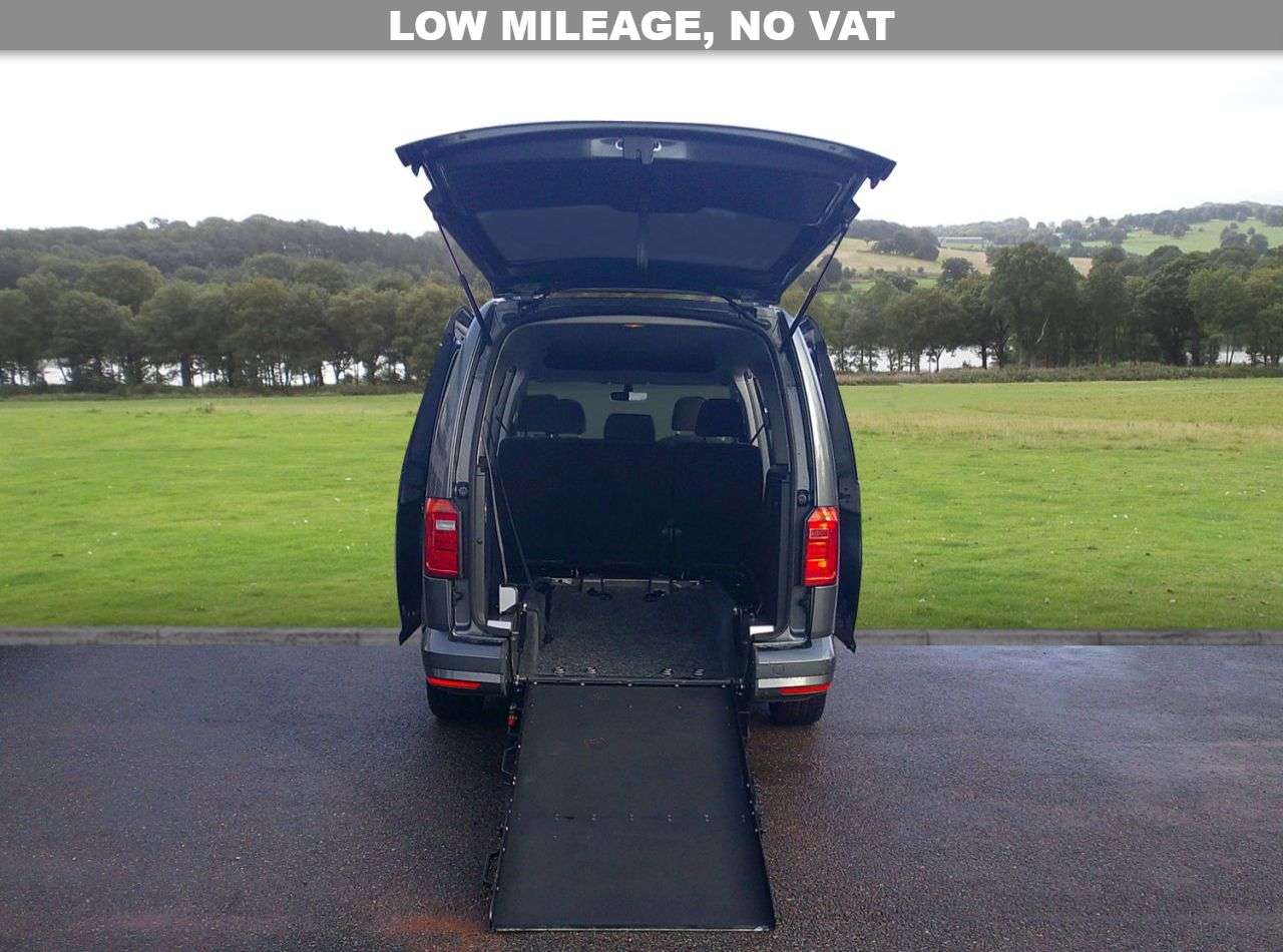 A 2019 VOLKSWAGEN CADDY MAXI 2.0 TDi C20 Maxi Combi Van 5dr Diesel Manual FWD (Window) (128 g/km, 101 bh A 2019 VOLKSWAGEN CADDY MAXI 2.0 TDi C20 Maxi Combi Van 5dr Diesel Manual FWD (Window) (128 g/km, 101 bh