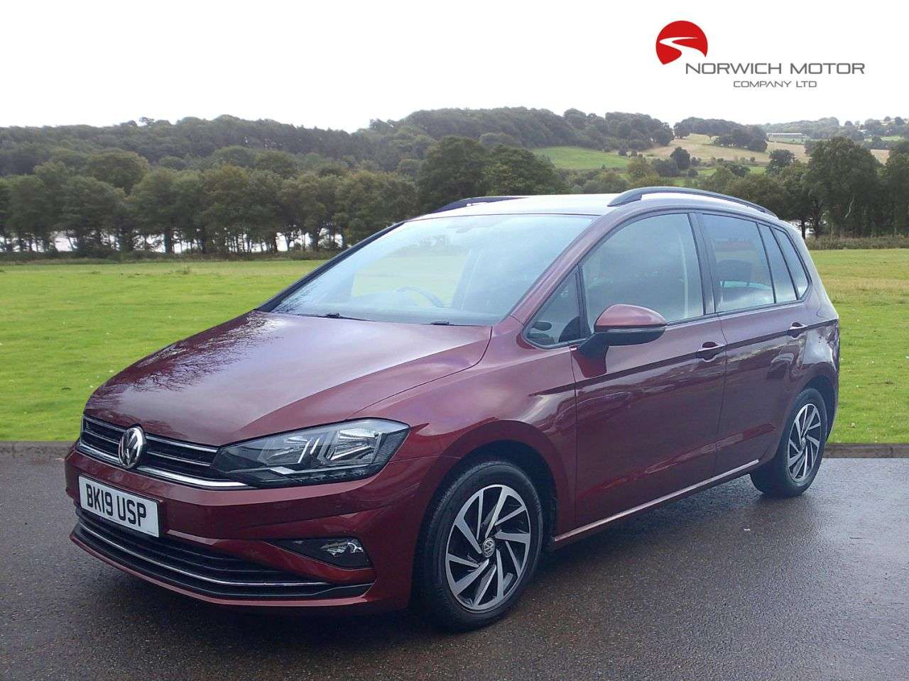 A 2019 VOLKSWAGEN GOLF SV 1.5 TSI EVO Match MPV 5dr Petrol DSG Euro 6 (s/s) (130 ps) SAT NAV A 2019 VOLKSWAGEN GOLF SV 1.5 TSI EVO Match MPV 5dr Petrol DSG Euro 6 (s/s) (130 ps) SAT NAV