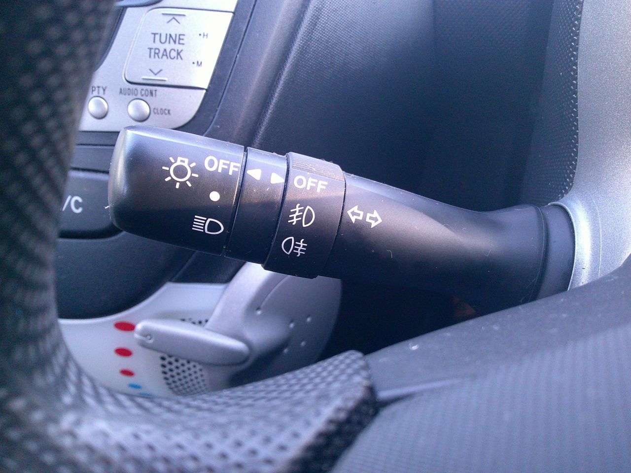 2014 PEUGEOT 107 2014 PEUGEOT 107