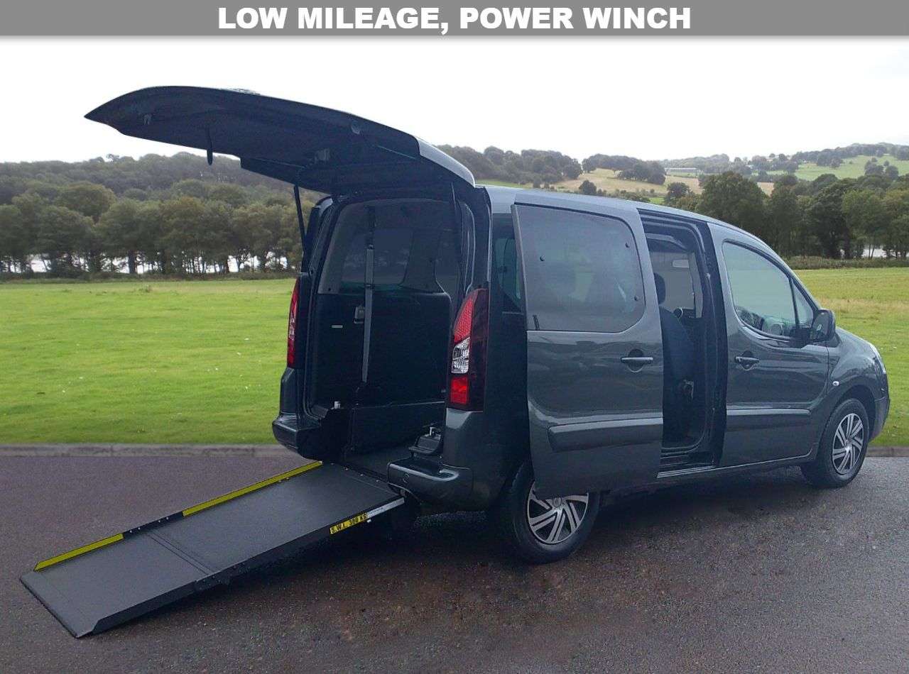 A 2018 CITROEN BERLINGO 1.6 BlueHDi Feel Multispace MPV 5dr Diesel ETG6 Euro 6 (s/s) (100 ps) Autom A 2018 CITROEN BERLINGO 1.6 BlueHDi Feel Multispace MPV 5dr Diesel ETG6 Euro 6 (s/s) (100 ps) Autom