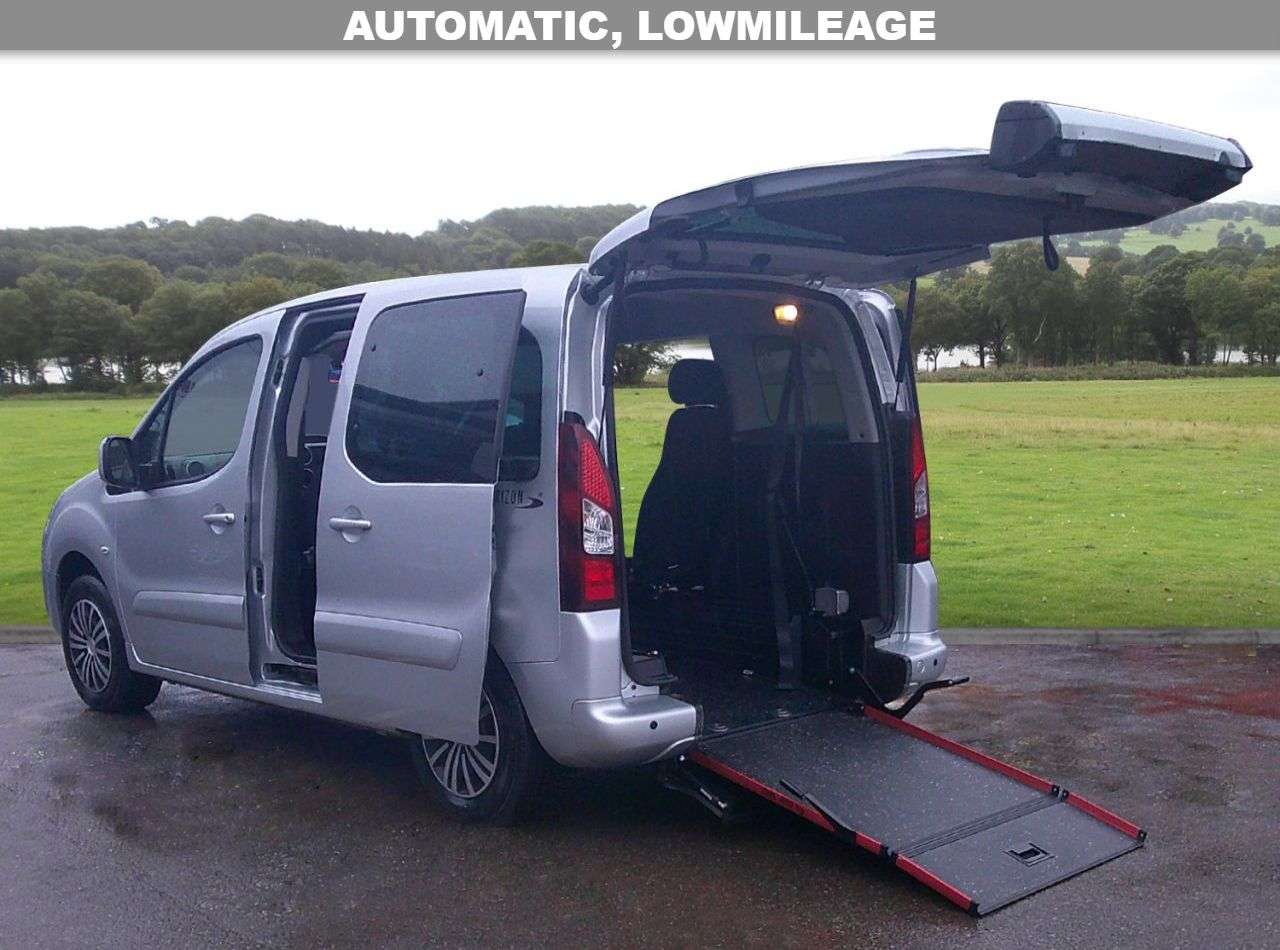 A 2018 PEUGEOT PARTNER 1.6L 5d AUTO 100 BHP Automatic A 2018 PEUGEOT PARTNER 1.6L 5d AUTO 100 BHP Automatic