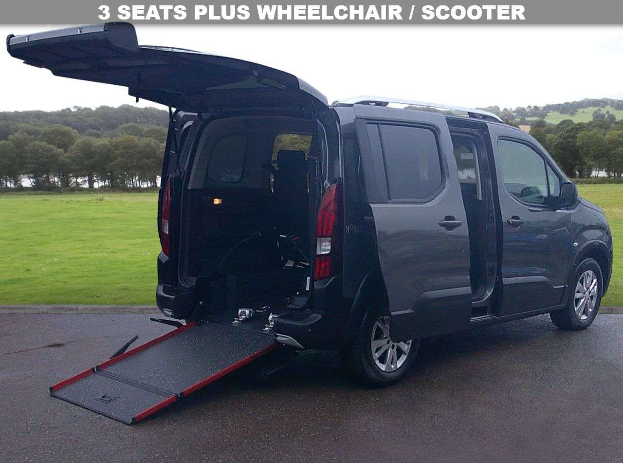 A 2020 PEUGEOT RIFTER 1.5 BlueHDi Allure Standard MPV 5dr Diesel Manual Euro 6 (s/s) (100 ps) Low A 2020 PEUGEOT RIFTER 1.5 BlueHDi Allure Standard MPV 5dr Diesel Manual Euro 6 (s/s) (100 ps) Low