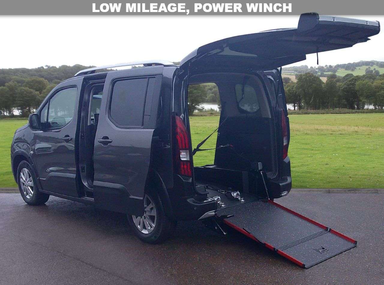 A 2020 PEUGEOT RIFTER 1.5 BlueHDi Allure Standard MPV 5dr Diesel Manual Euro 6 (s/s) (100 ps) Low A 2020 PEUGEOT RIFTER 1.5 BlueHDi Allure Standard MPV 5dr Diesel Manual Euro 6 (s/s) (100 ps) Low