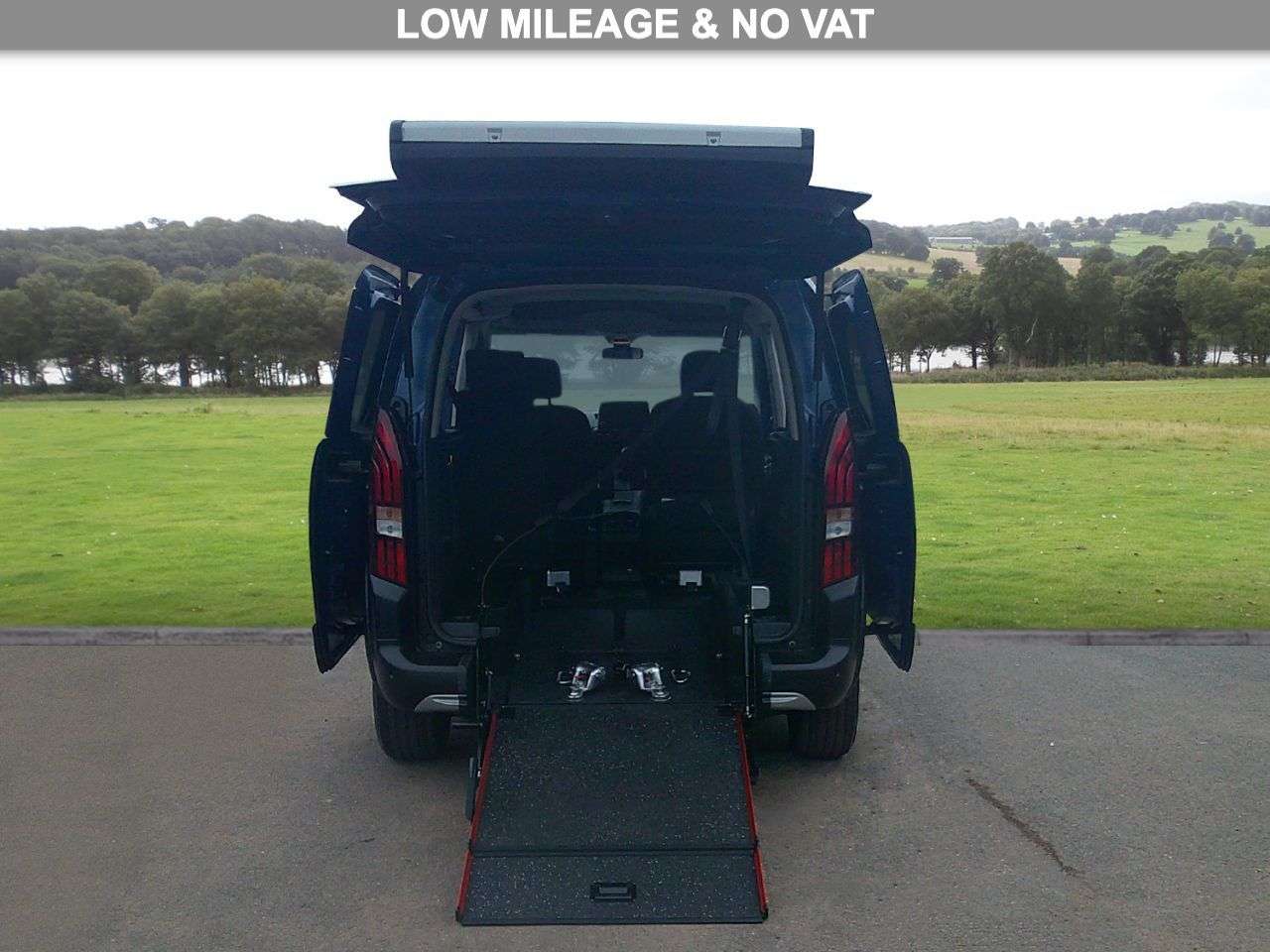 A 2020 PEUGEOT RIFTER 1.5 BlueHDi Allure Standard MPV 5dr Diesel Manual Euro 6 (s/s) (100 ps) Low A 2020 PEUGEOT RIFTER 1.5 BlueHDi Allure Standard MPV 5dr Diesel Manual Euro 6 (s/s) (100 ps) Low