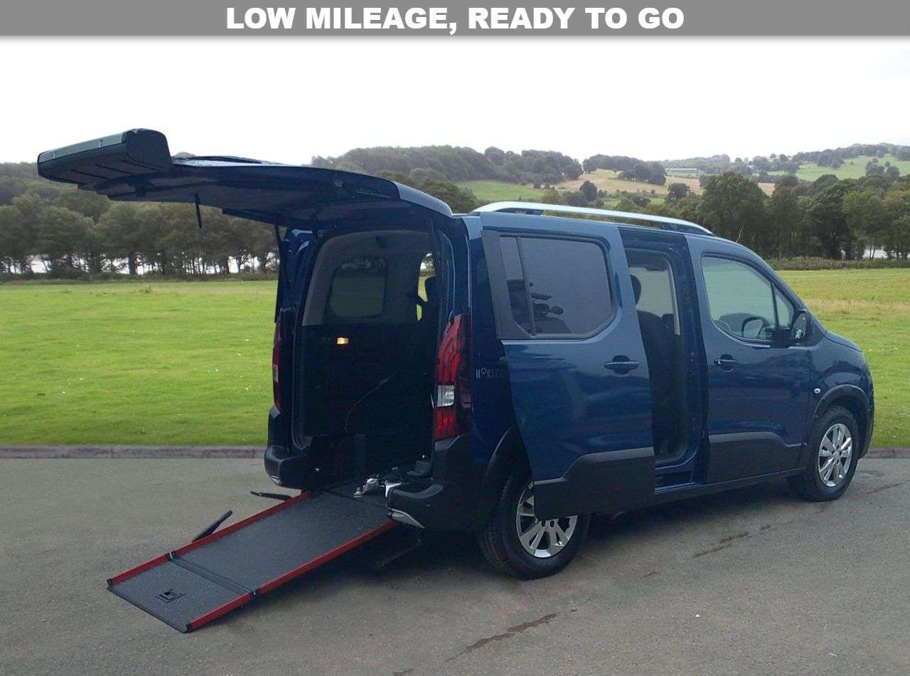 A 2020 PEUGEOT RIFTER 1.5 BlueHDi Allure Standard MPV 5dr Diesel Manual Euro 6 (s/s) (100 ps) Low A 2020 PEUGEOT RIFTER 1.5 BlueHDi Allure Standard MPV 5dr Diesel Manual Euro 6 (s/s) (100 ps) Low